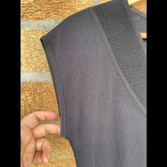 Exclusively Misook Black Short Sleeve xs - Picture 4 of 8